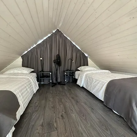 Kurepesa Puhkemaja Rannapungerjal * Rannapungerja